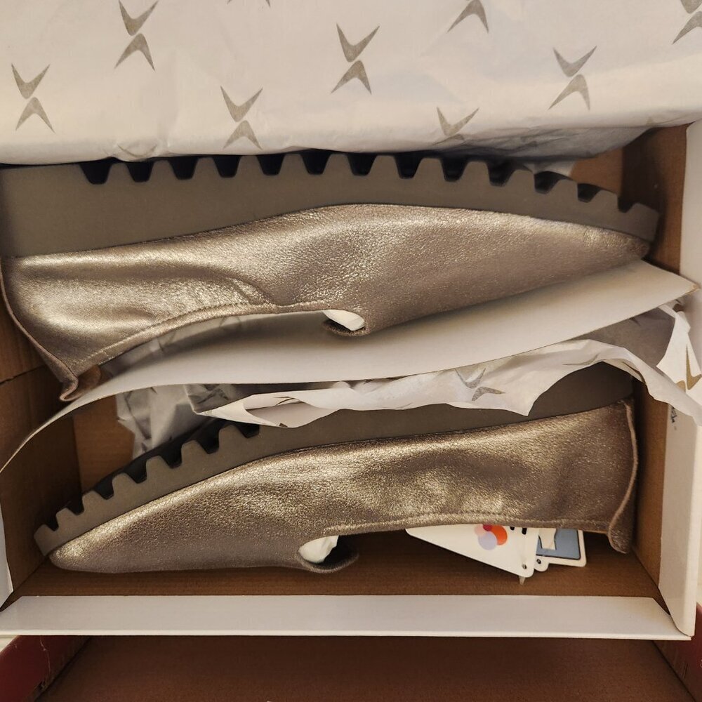 Aetrex "Liz" Brushed Silver Pull on Shoes. NIB. Size EU 43/US 11.5-12 - Picture 10 of 12